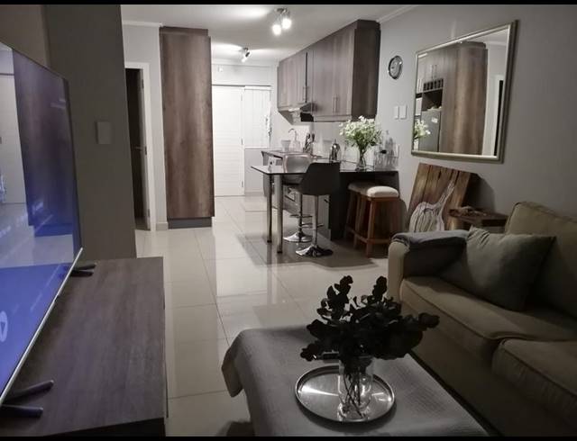 2 BEDROOM PROPERTY TO RENT IN DURBANVILLE CENTRAL